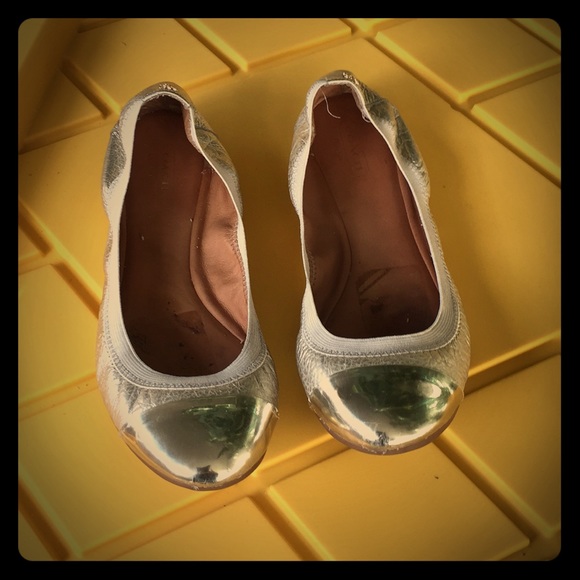 Coach Shoes - Coach flats size 91/2 gold soft leather Coach Shoes - Coach flats size 91/2 gold soft leather